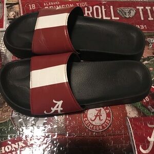 Alabama Mens slides size 9/10 like new